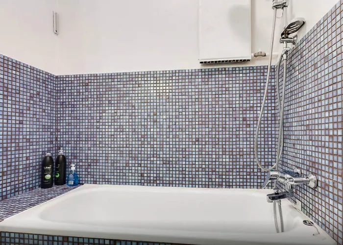 Loennrotinkatu 아파트 *